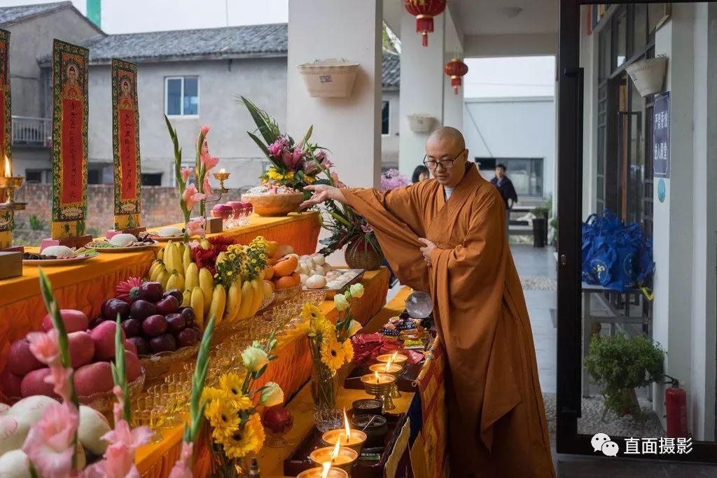 年年深秋龙三寺药师圣诞打佛七