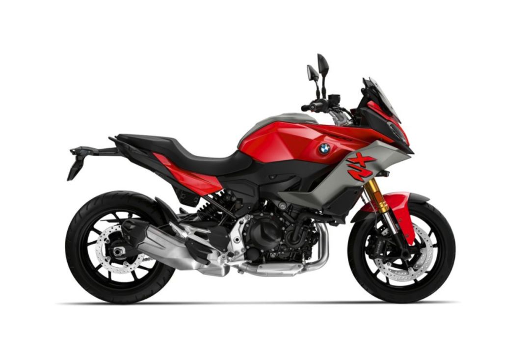 宝马发布900双缸f900xr,67f900r两款车型,最大马力102匹