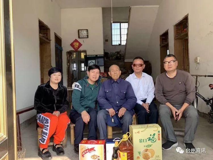 第二站来到平桥上庞村的庞标烈家,庞老99岁,曾参加四明山游击队,第三