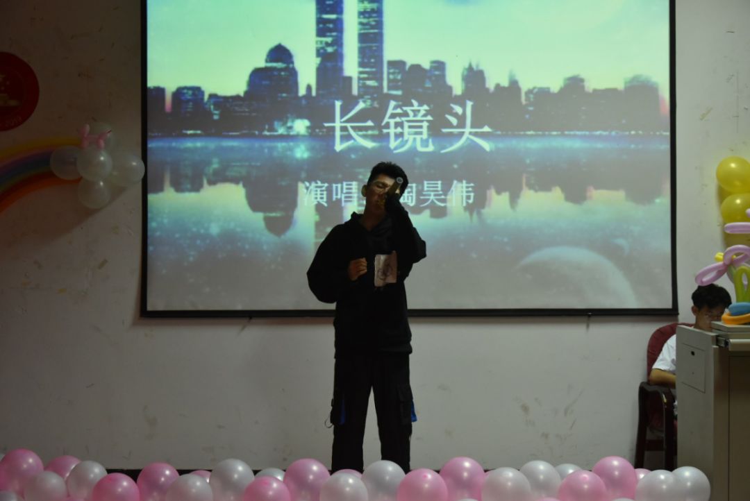 青歌逐梦音你而在机电学院第十六届青歌赛决赛