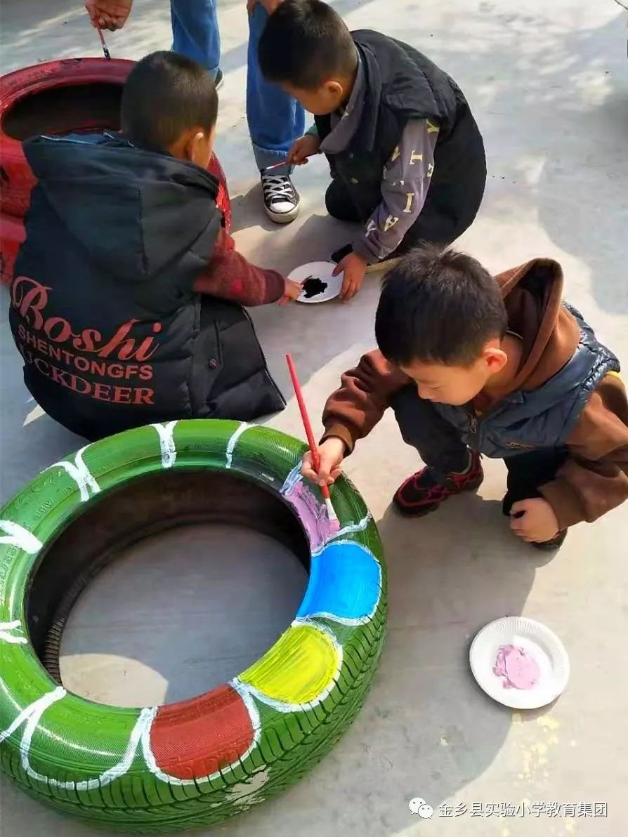 霍堌幼儿园创意彩绘轮胎扮靓霍堌幼儿园