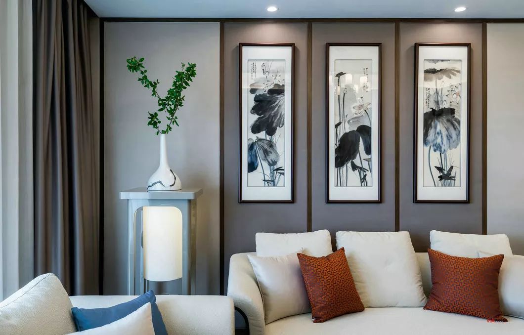 新中式设计风格在当下的设计领域中越来越热门,因为这是一种顺应时代