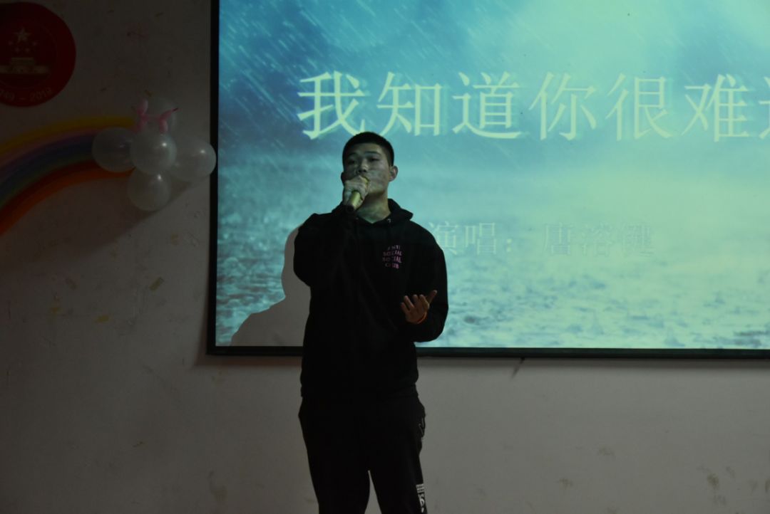 青歌逐梦音你而在机电学院第十六届青歌赛决赛