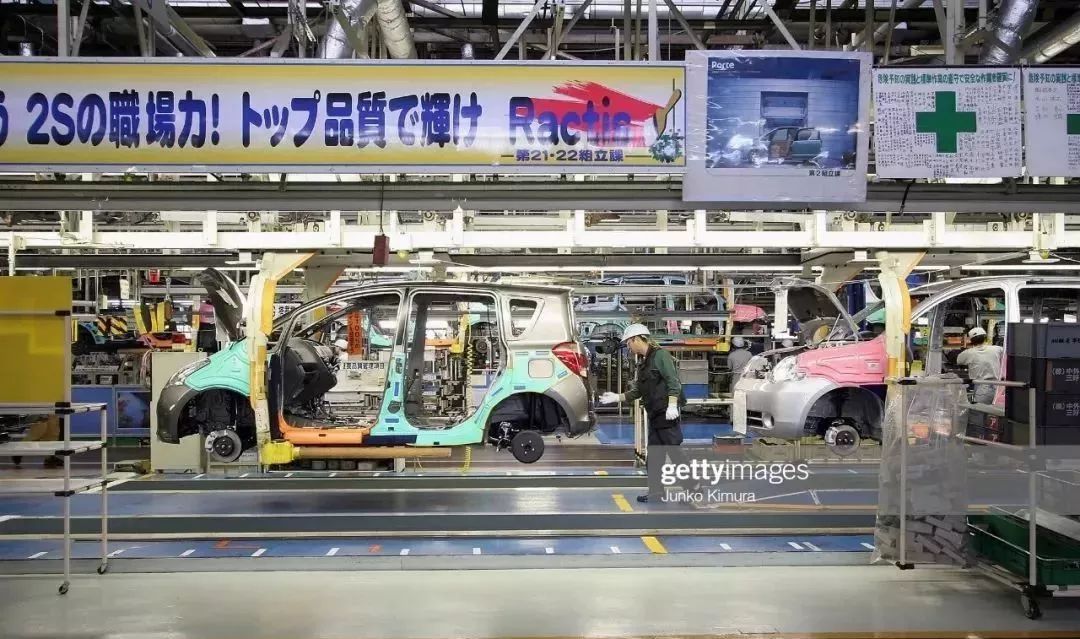 看世界上最柔性的丰田高冈工厂2线_搜狐汽车_搜狐网