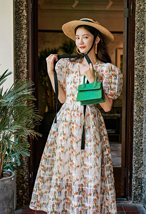 马来西亚有模特拍写真穿着保守有魅力模样让人为之动容