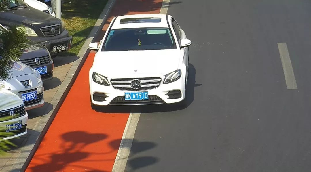 车牌号:鲁kay910车牌号:鲁kp720j车牌号:鲁kwg988威海交警提醒1,请