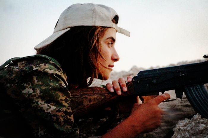 叙利亚女兵被杀图片