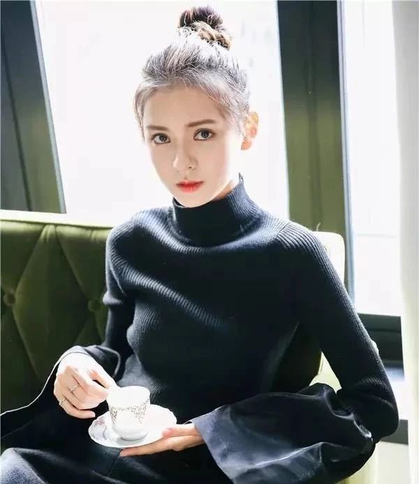 9,陈文婕原名陈漾懿,出生于1989年,主持人,曾参与节目《就想妆美女》