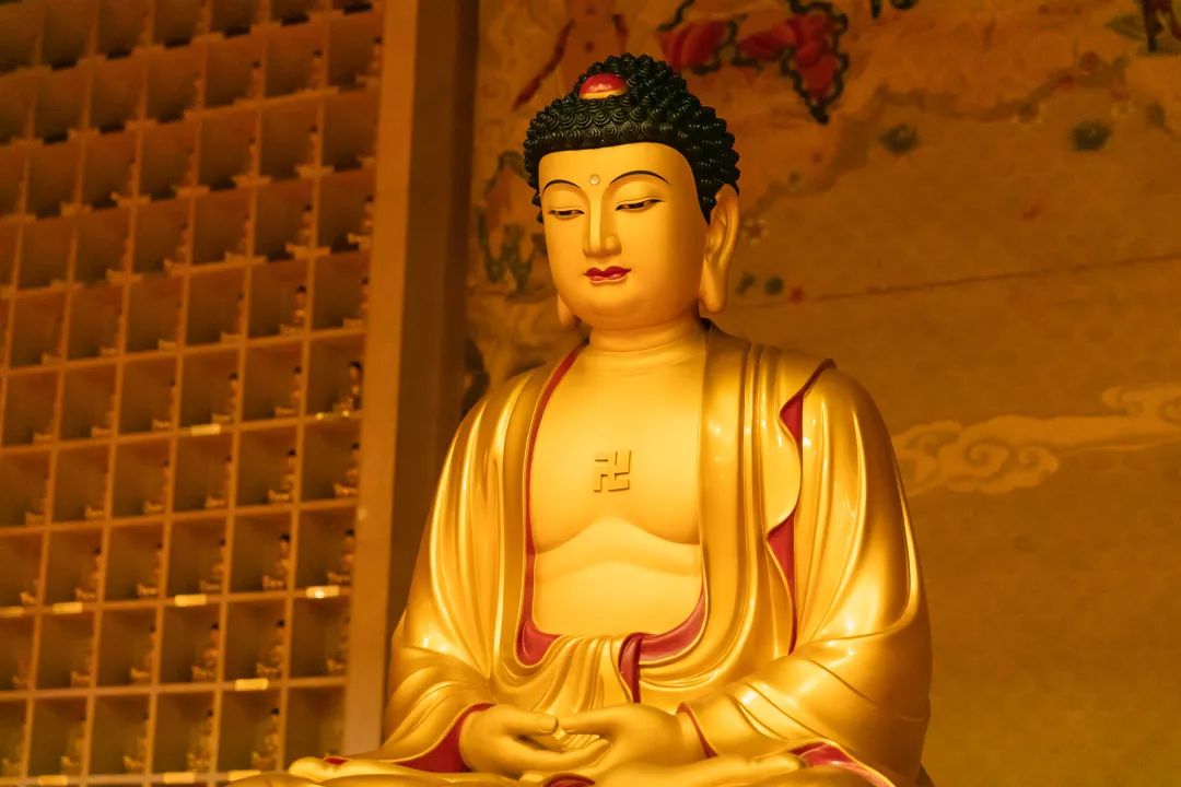 佛像功德广大不可思议,而宝髻如来圣像对于生到傍生等类的恶趣众生,一