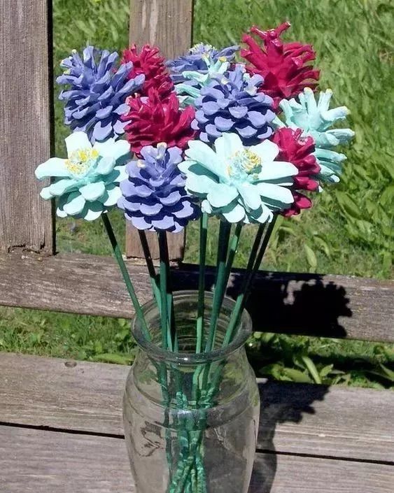 巧妈手工外面捡了一堆的松果回家这样处理竟美开了花