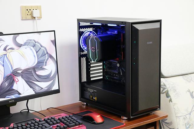 纯黑设计搭配静音风扇支持神光同步酷冷至尊t620m体验