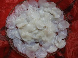 日照乌鱼蛋乌鱼蛋是日照海区所产的,乌鱼蛋为东港区独有的海珍品,主要