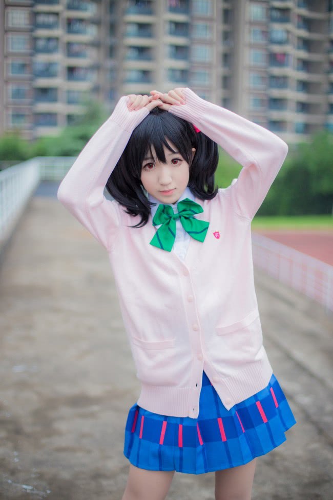 矢泽妮可角色扮演唯美可人的小妹妹气质高雅