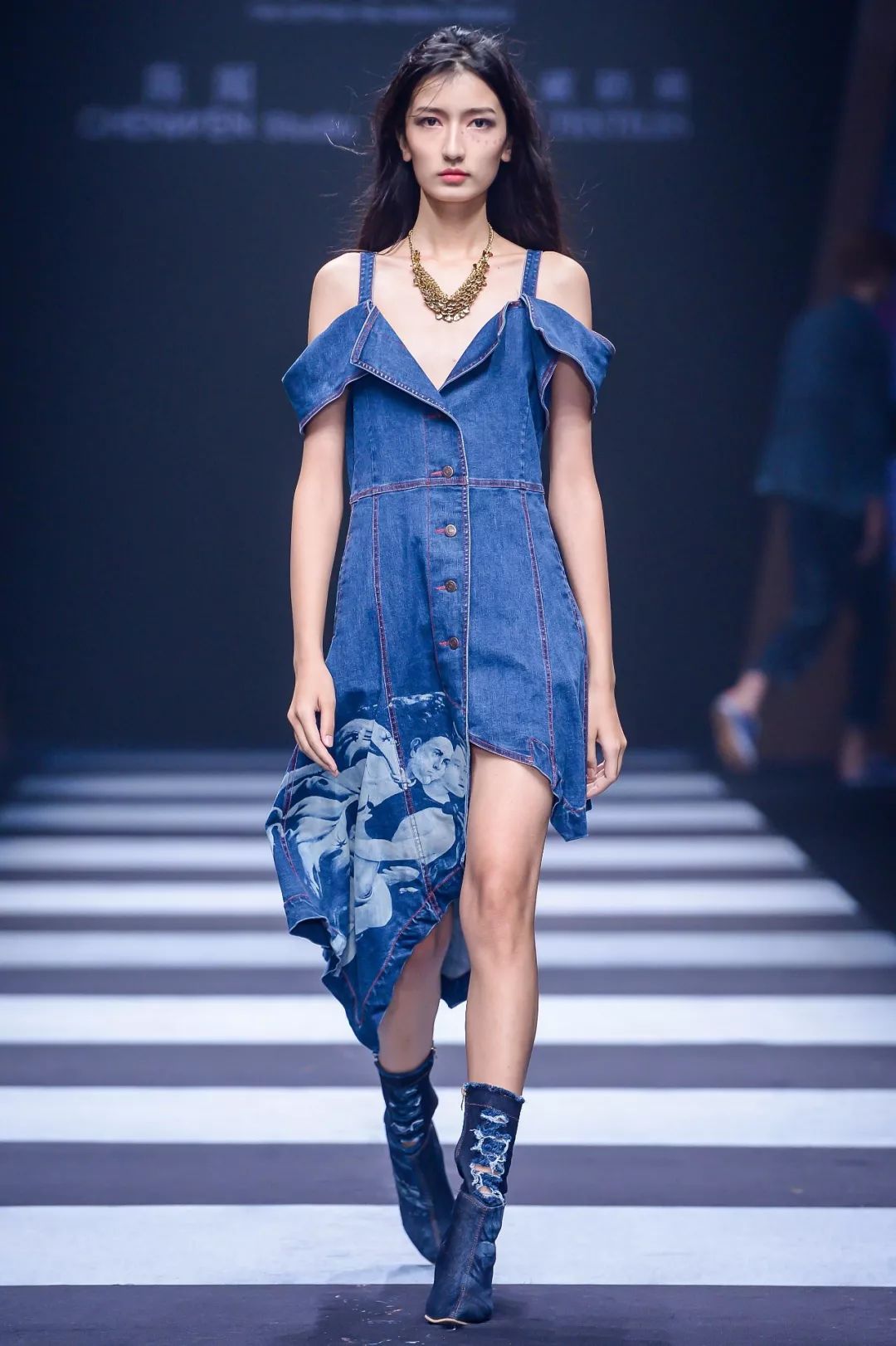 陈闻2020春夏牛仔时尚发布秀