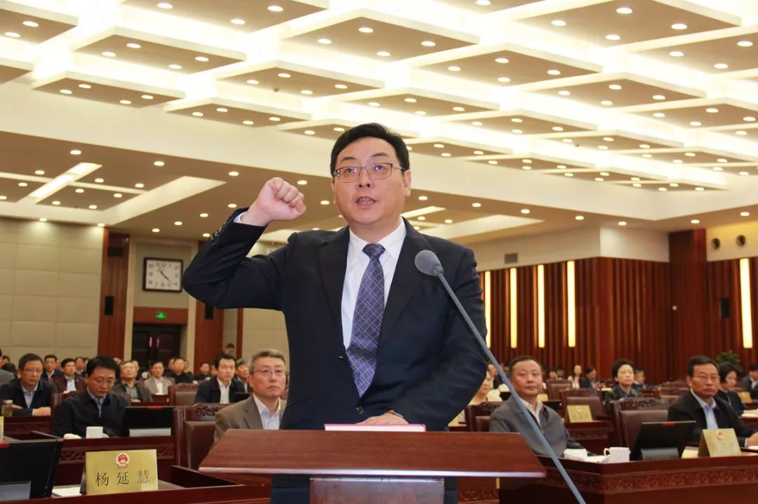 泰州市70后代市长朱立凡为泰州发展多做贡献为泰州人民多谋幸福