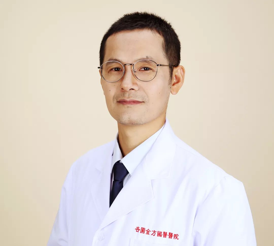 赵俊,出身中医世家,精研中药,师从其舅父祝肇刚先生,后正式拜入施门祝