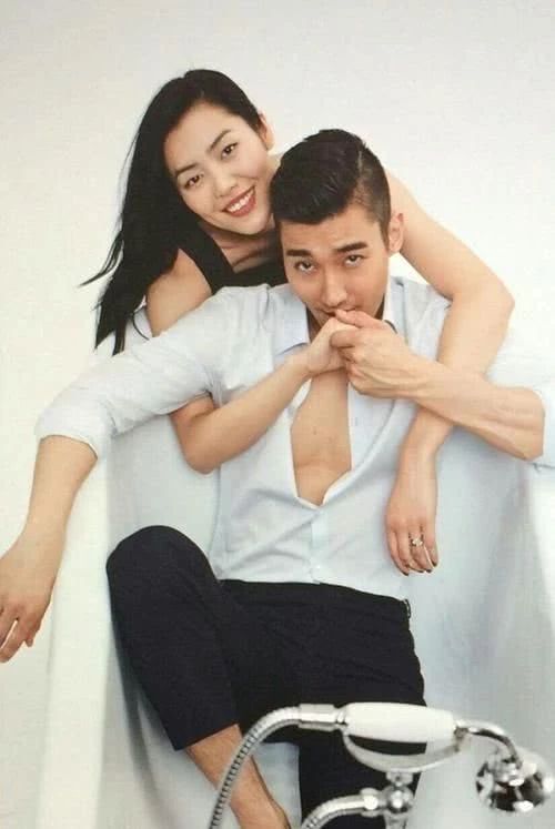 刘雯再回应与崔始源恋情提及感情现状落泪我一个人挺好