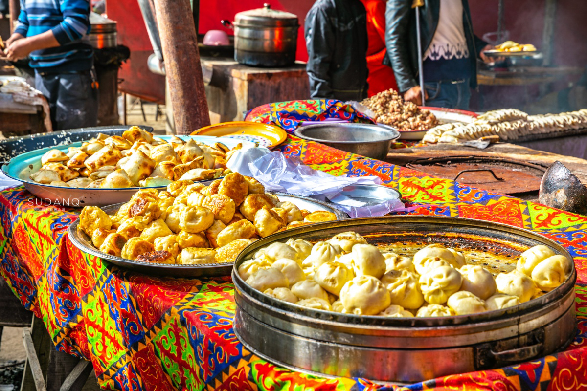 人间风味之新疆大巴扎：南疆最美味小吃都在这里，10块钱吃到撑