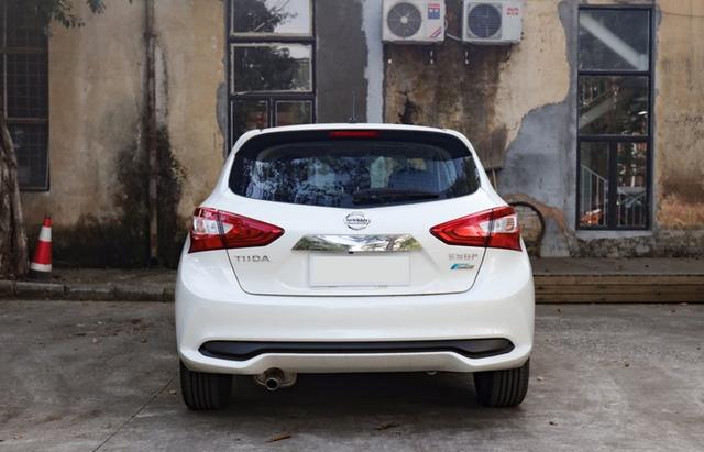 油耗低至53l空间大这款日系家用车仅999万元起