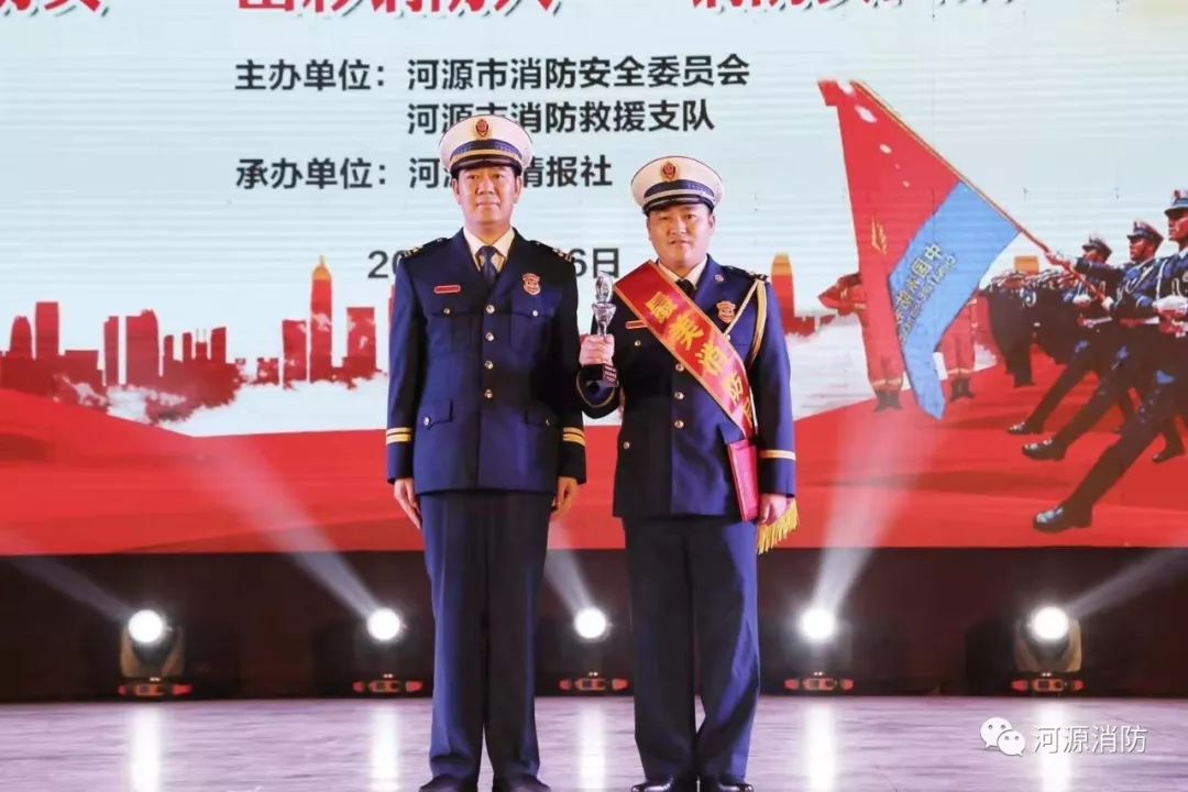 周鹤鸣 来自搜狐网