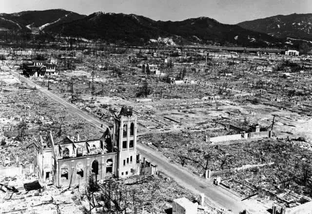 当年广岛原子弹爆炸有多惨？看看日本小学生笔下的真实记载！_武内健