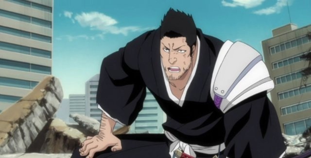 其原名是志波一心,是原尸魂界护廷十三队十番队队长,现在在现世是黑崎