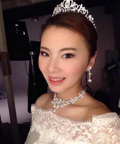 她18岁就是体操大满贯运动员,身高1米5退役6年,样貌逆袭达巅峰_何可欣