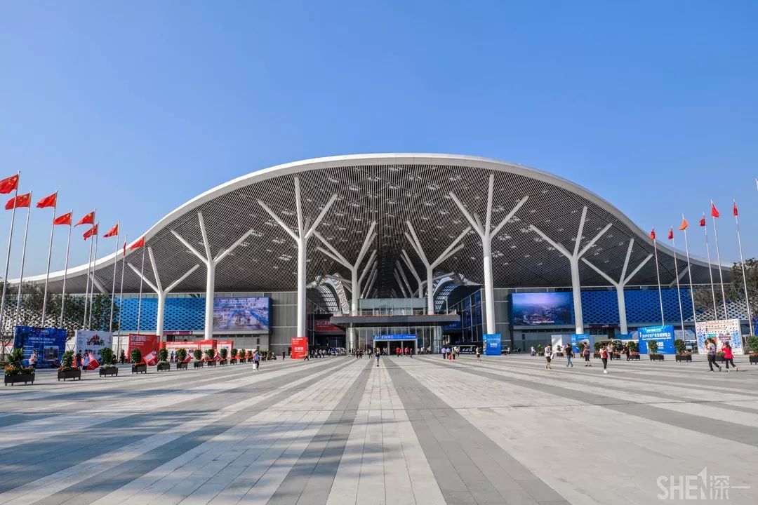 历时三年建成!深圳新地标厉害了!_国际会展中心