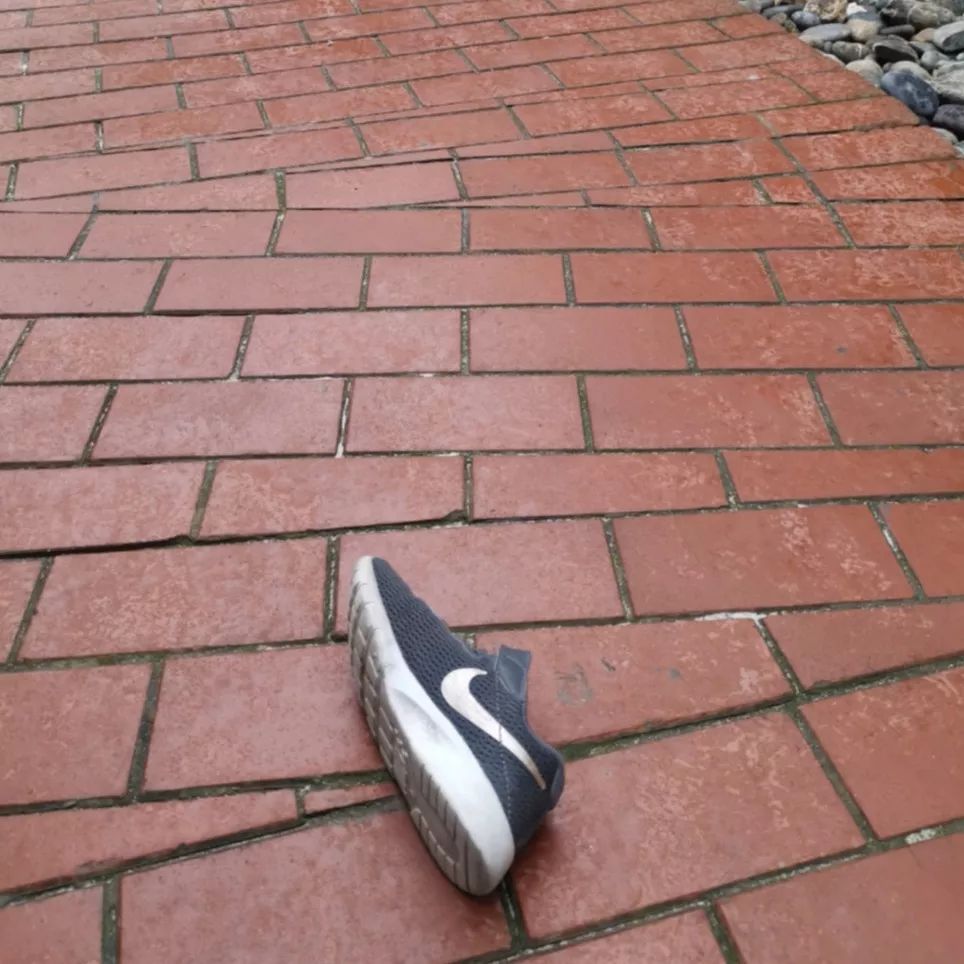 演练我们是认真的,鞋跑掉也不会管,"逃生"最重要.