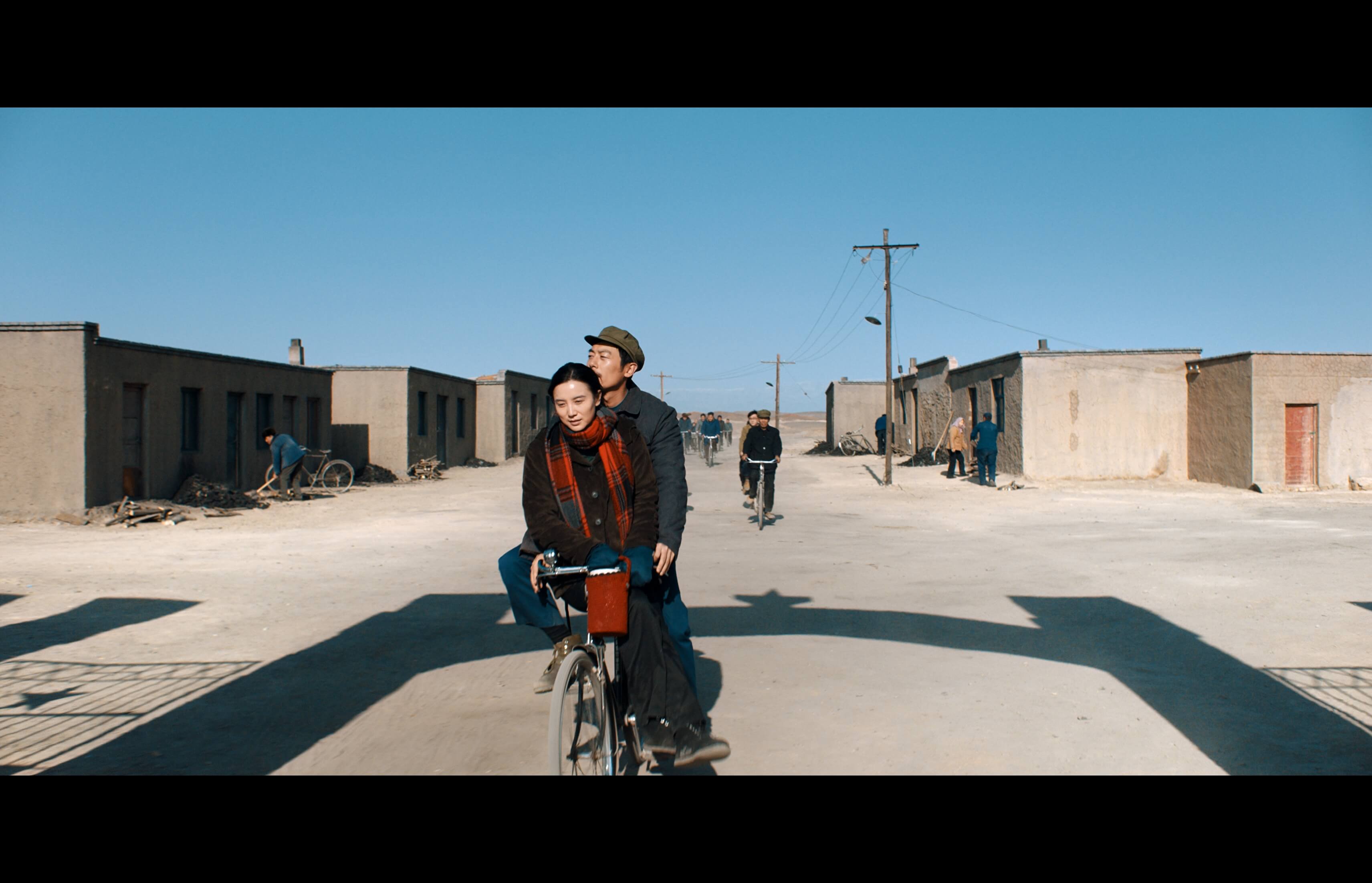 诗人浙江国际青年电影周首映主演宋佳朱亚文被剧本打动