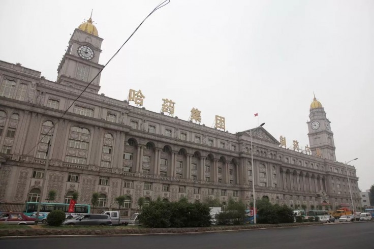 面是现实的无比残酷,而这中间曲折的路或许正是哈药集团接下来要走的