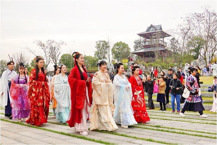 免費領票首屆川南大草原漢服文化節唯美來襲千萬別錯過