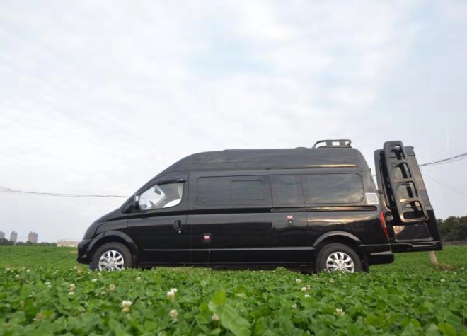 上海华旅房车高性价比大通b型房车值得期待