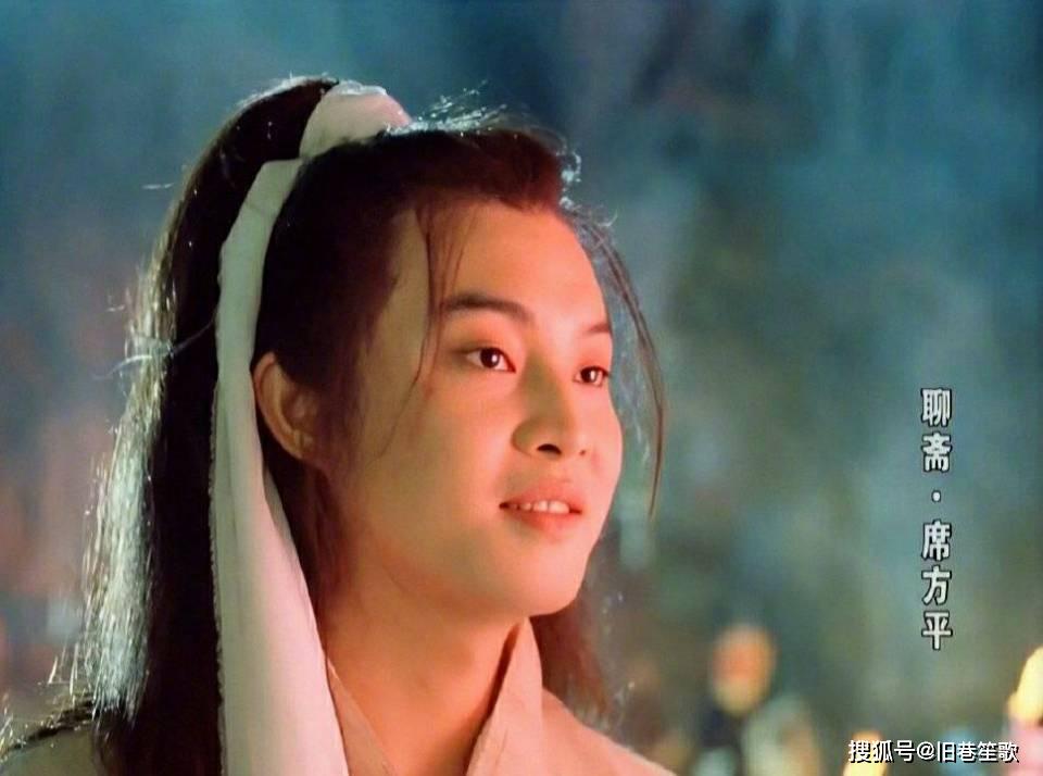 岳云鹏给军艺校草排名没想到她也是军艺毕业的如今逆袭成女神