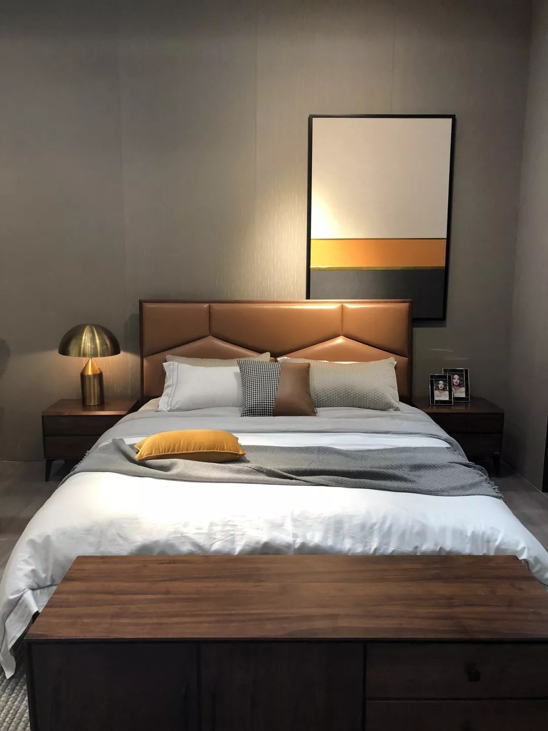 莫霞家居有限公司始创于1983年.