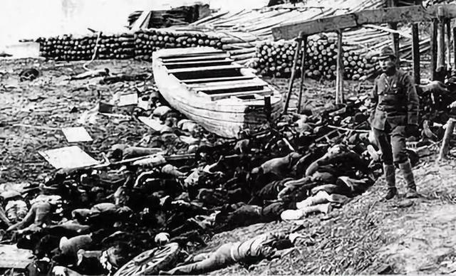 含泪送别南京大屠杀幸存者杨桂珍去世