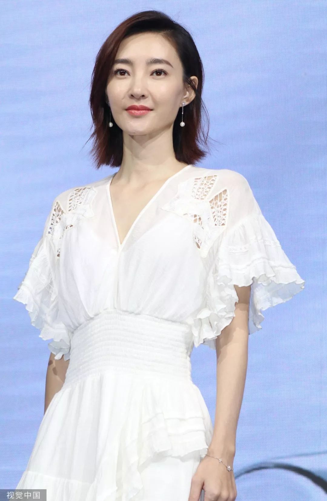 时髦办现在流行先用景甜的柳叶眉把你骗进来再