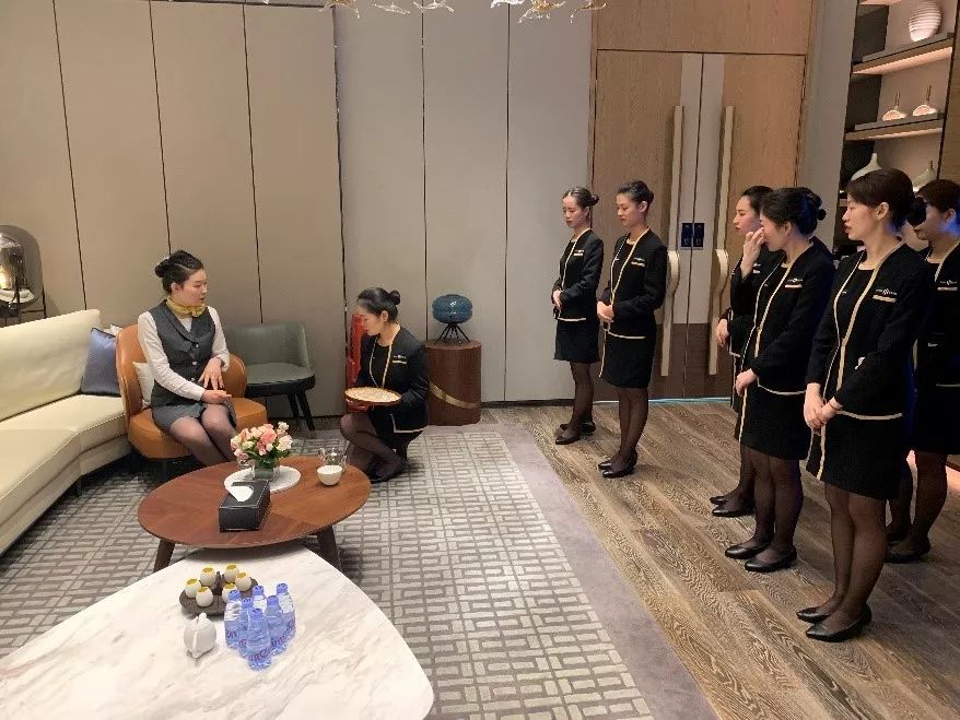 探寻深圳超热销豪宅背后的管理之道_服务