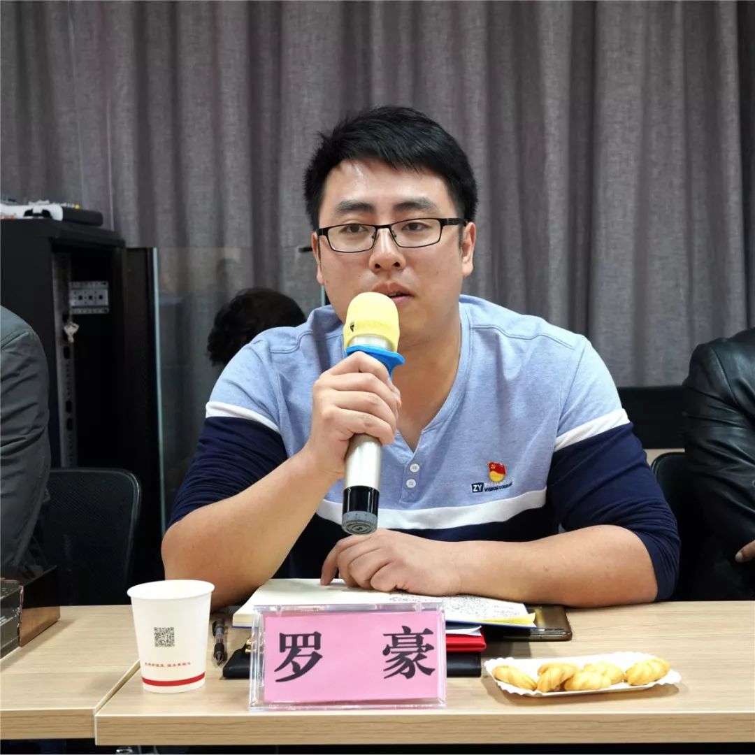 市委组织部干部三科二级主任科员,副科长罗豪说起当初筹建中心时,我