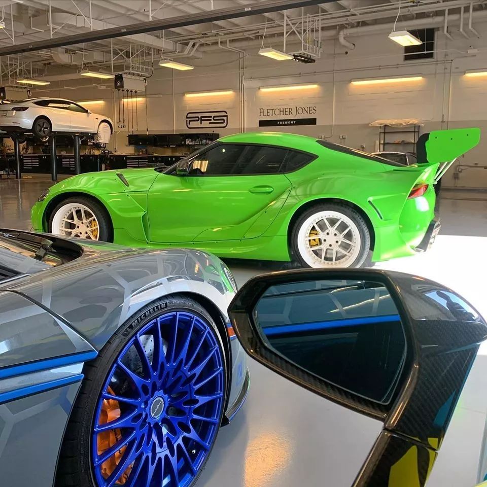 全新牛魔王supra火箭兔宽体上身,这是来自地狱的绿色魔鬼!