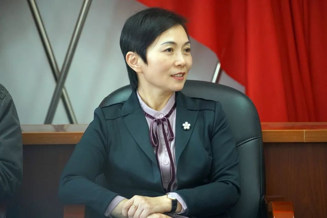 【市委要闻】杨成英深入扶贫点村督导调研_工作