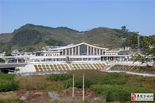 【组图】黔张常铁路来凤站最新建设进展