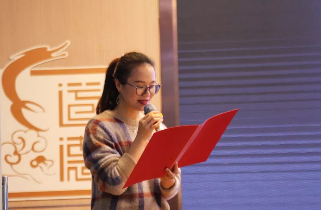 【叶晶名师工作室】运用读写结合 夯实言语要素