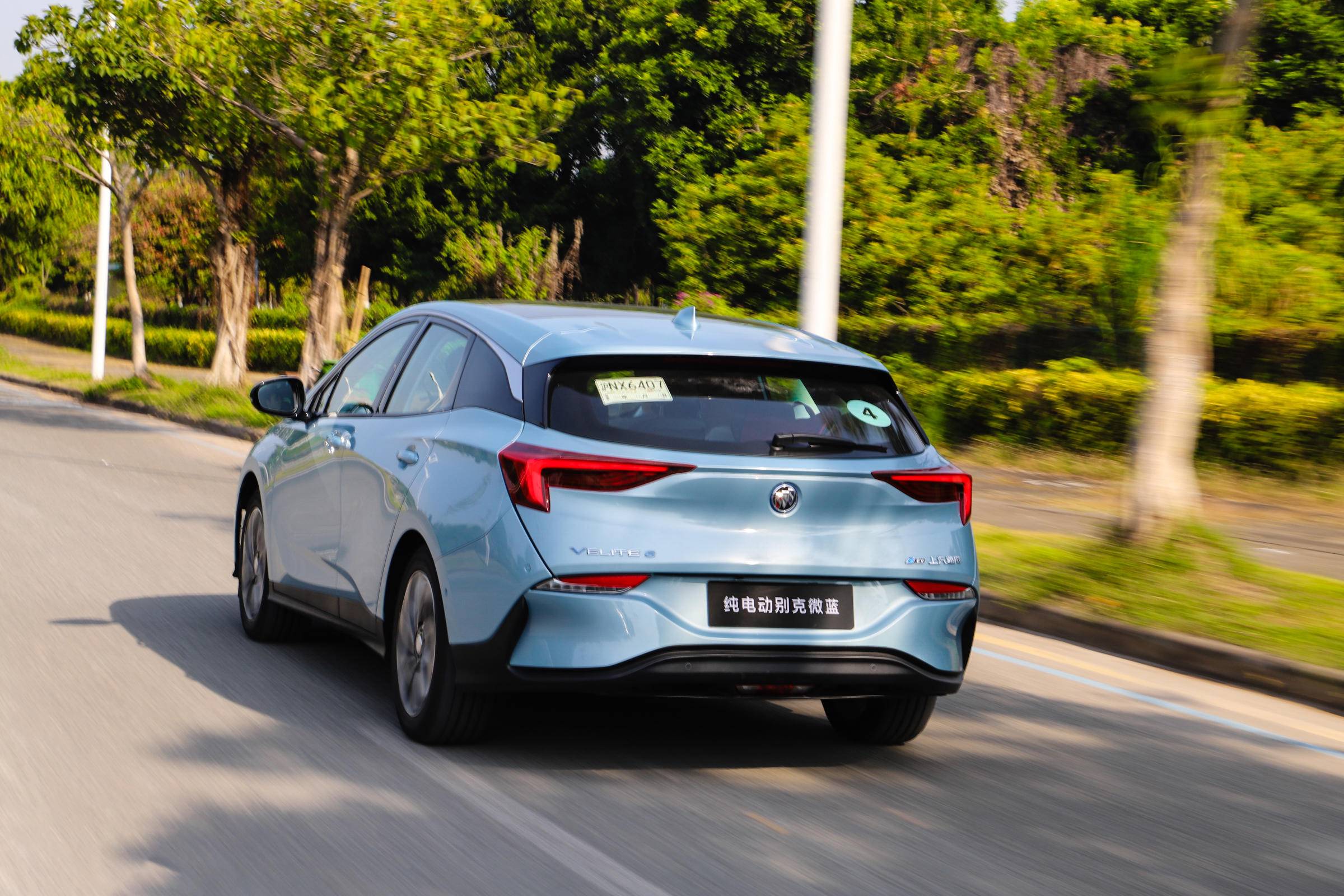 试驾别克微蓝410km版更长续航更强动力的它能否站稳脚跟