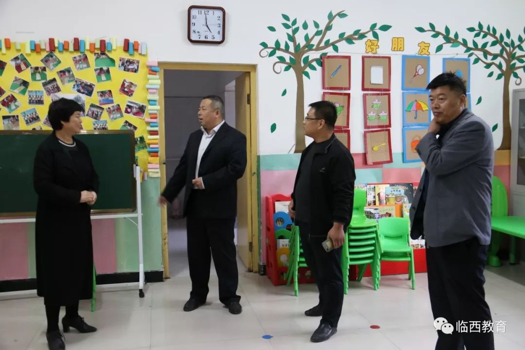 张克灿希望该园要进一步加强师资培训,突出办园特色