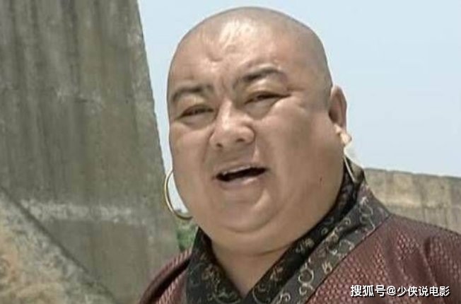 里的那个侠肝义胆,足智多谋的"笑面虎朱富",又可以是《武林外史》里的