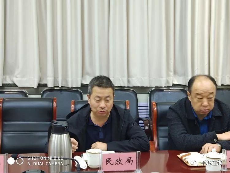 会上,区民政局局长王殿武将我区区划后乡街存在问题和与会人员进行了