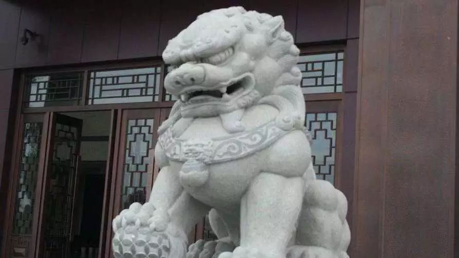 从此,狮子作为进献贡品,西域安息国王向中原王朝献上第一头狮子,相传