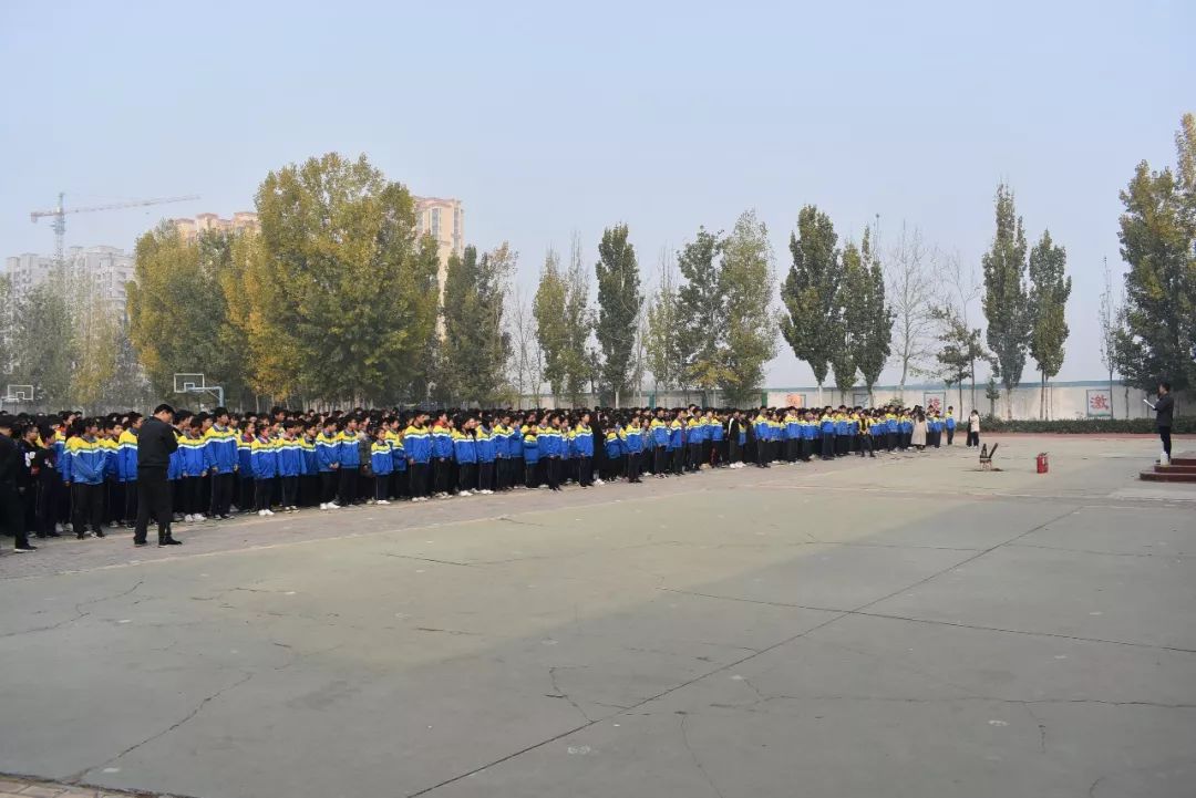 安全无小事防患于未然记爱凡杰中学119消防日防震防火演练主题活动