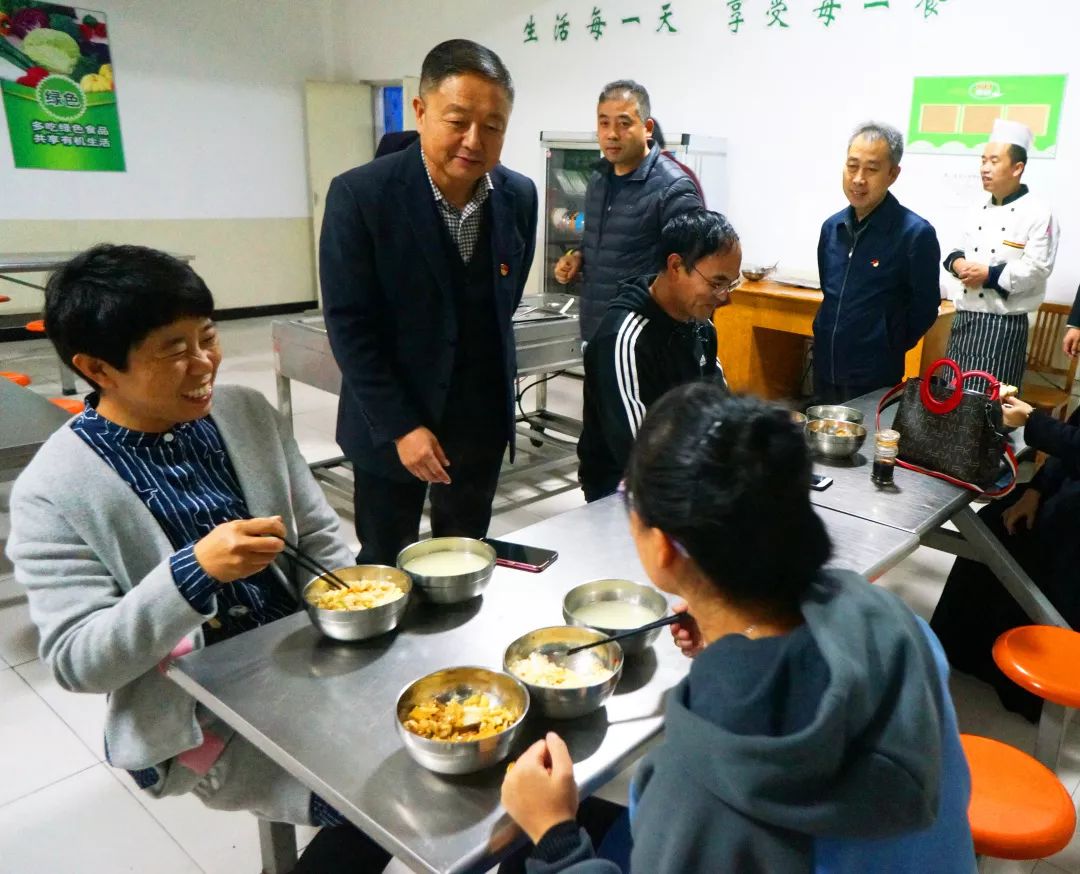 平安校园防范火灾风险建设美好家园长治五中组织开展119消防宣传日